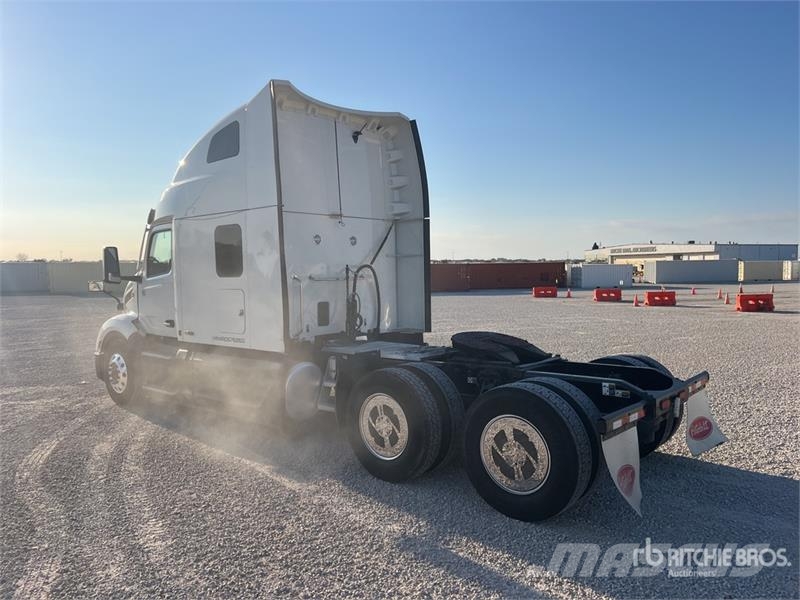 Peterbilt 579 牵引车
