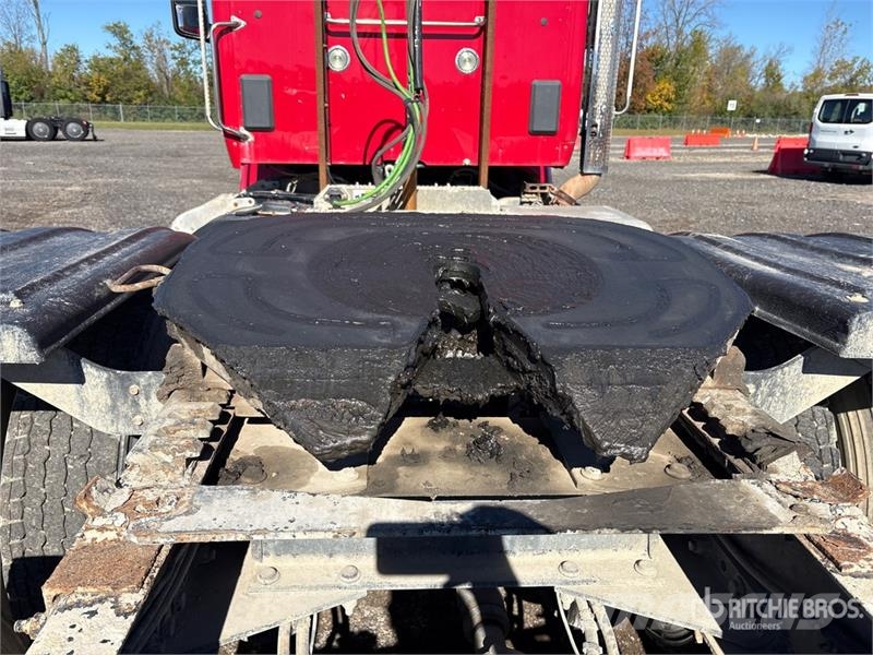 Peterbilt 579 Trekkers