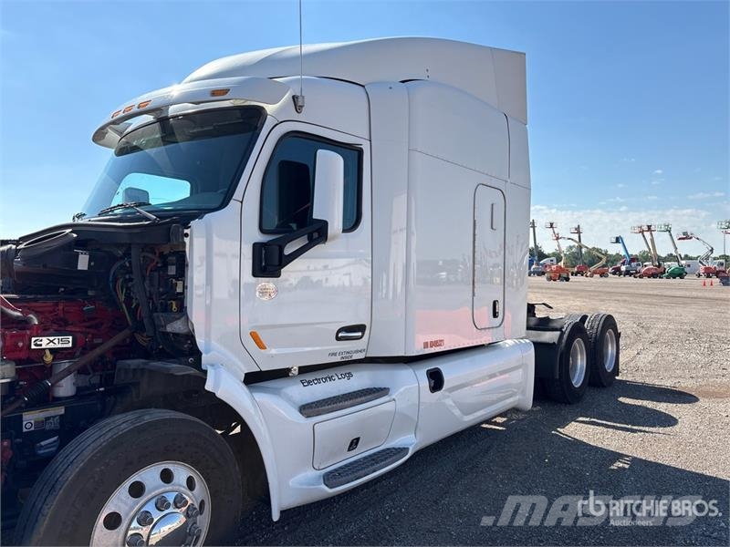 Peterbilt 579 Vilcēji
