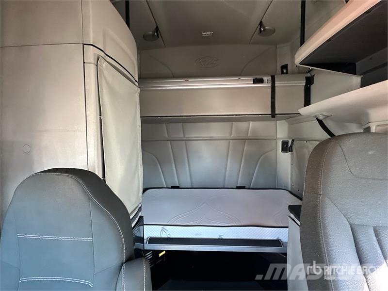 Peterbilt 579 Prime Movers