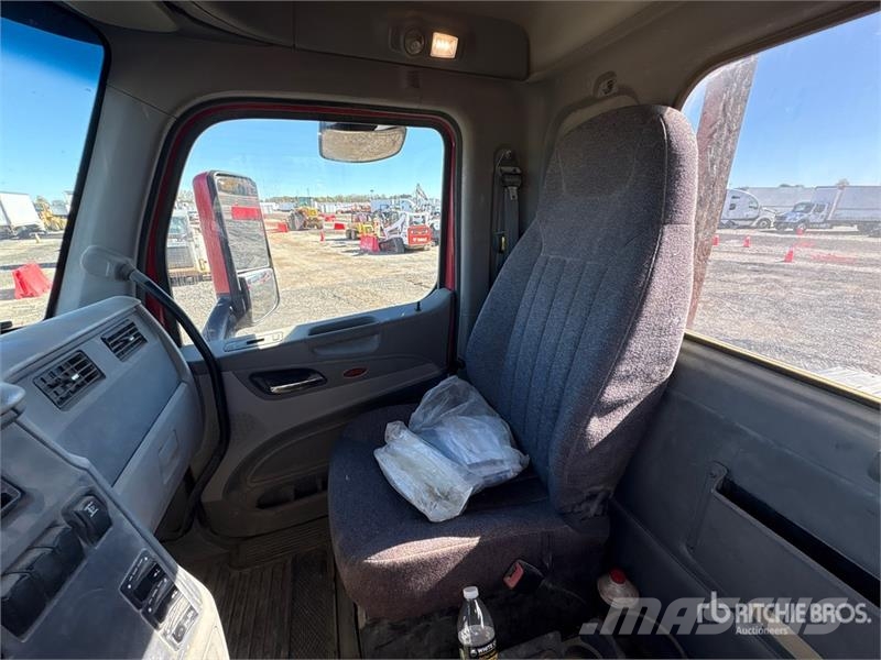 Peterbilt 579 Trekkers