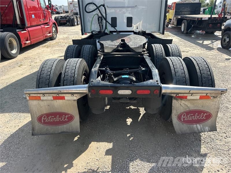 Peterbilt 579 牵引车