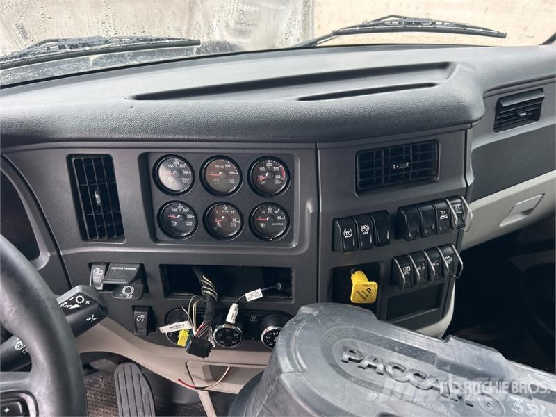 Peterbilt 579 Tractor Units