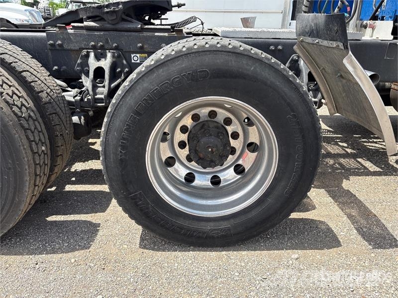 Peterbilt 579 وحدات الجر