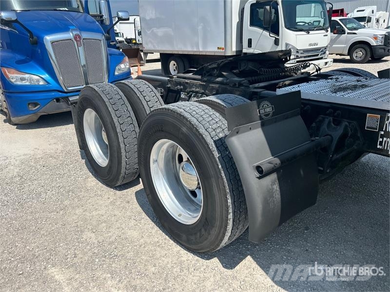 Peterbilt 579 Autotractoare
