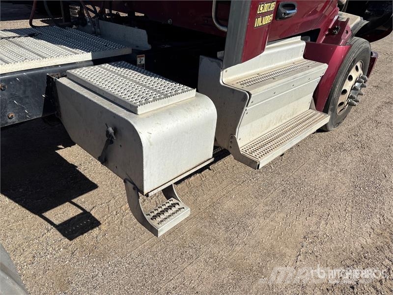 Peterbilt 579 曳引機組件
