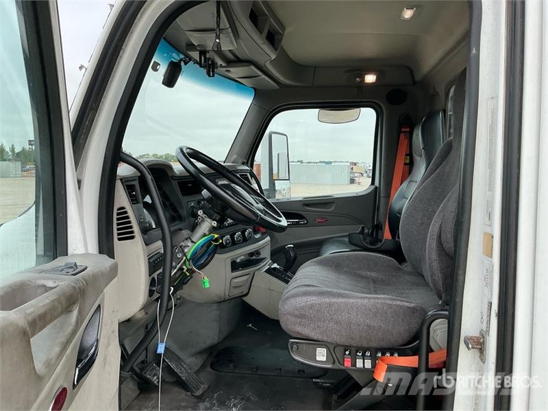 Peterbilt 579 Tractor Units
