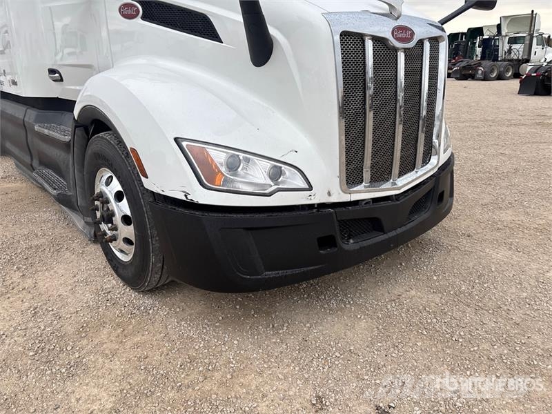 Peterbilt 579 Tractor Units