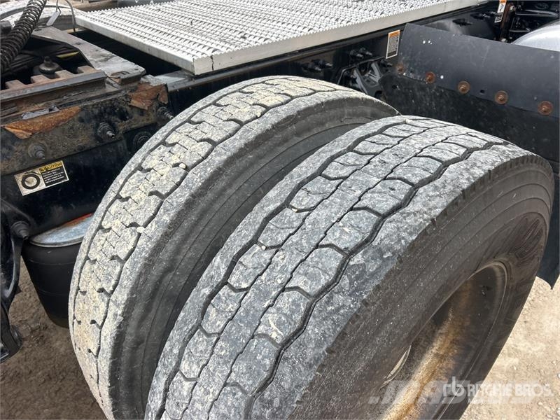 Peterbilt 579 وحدات الجر