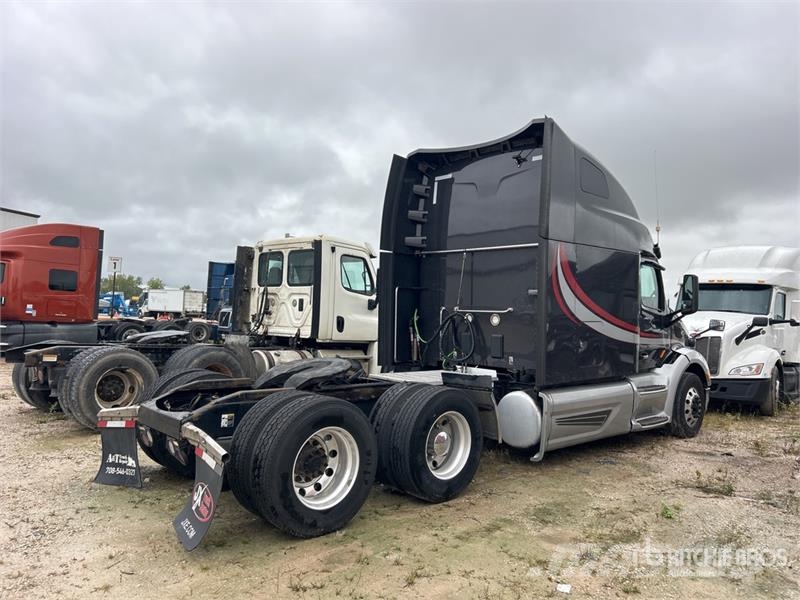 Peterbilt 579 Tractor Units