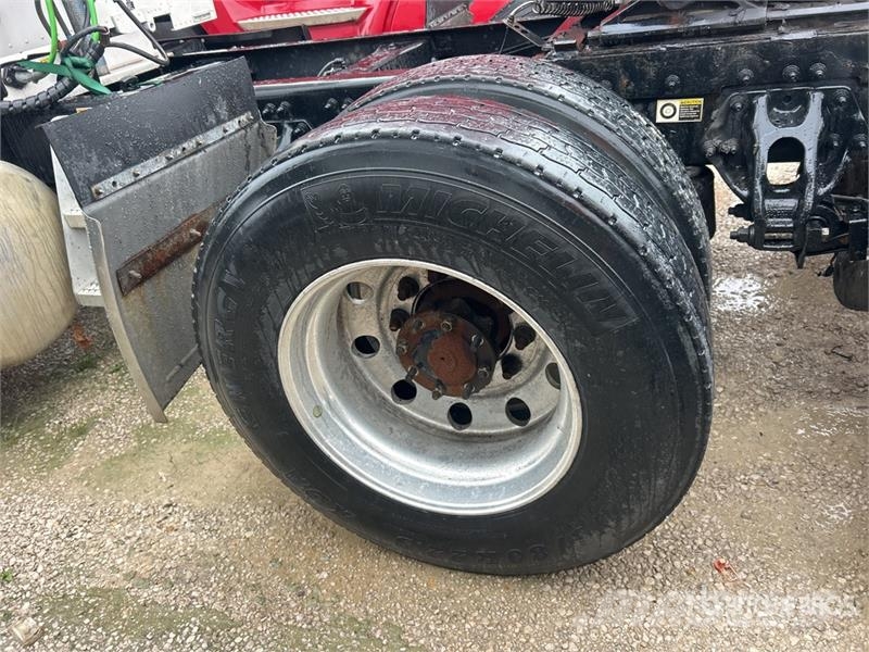 Peterbilt 579 Tractor Units