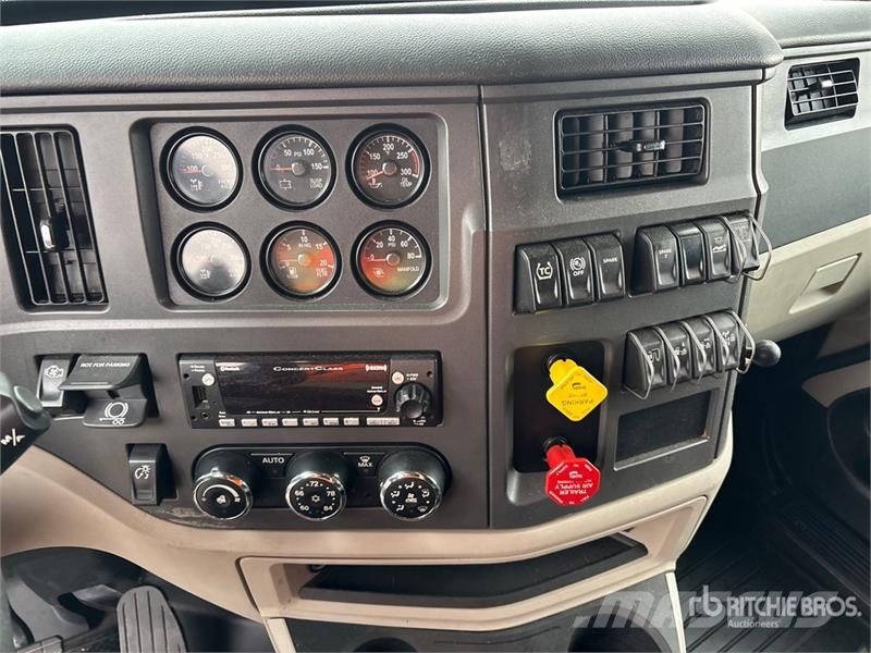Peterbilt 579 曳引機組件