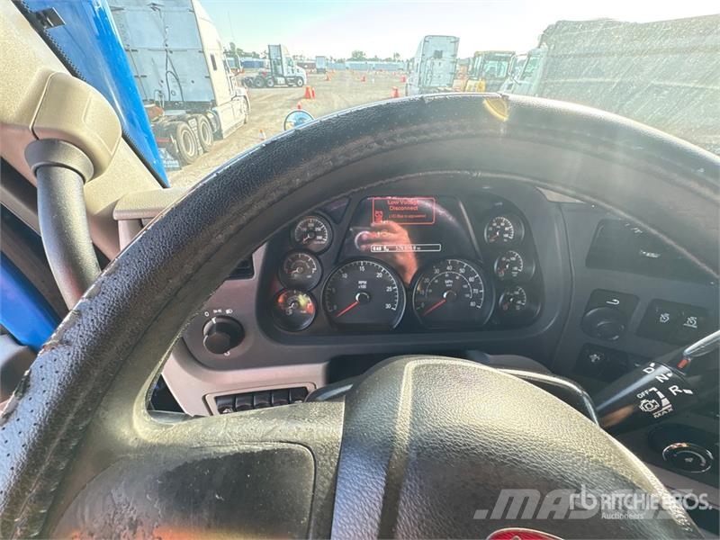 Peterbilt 579 وحدات الجر