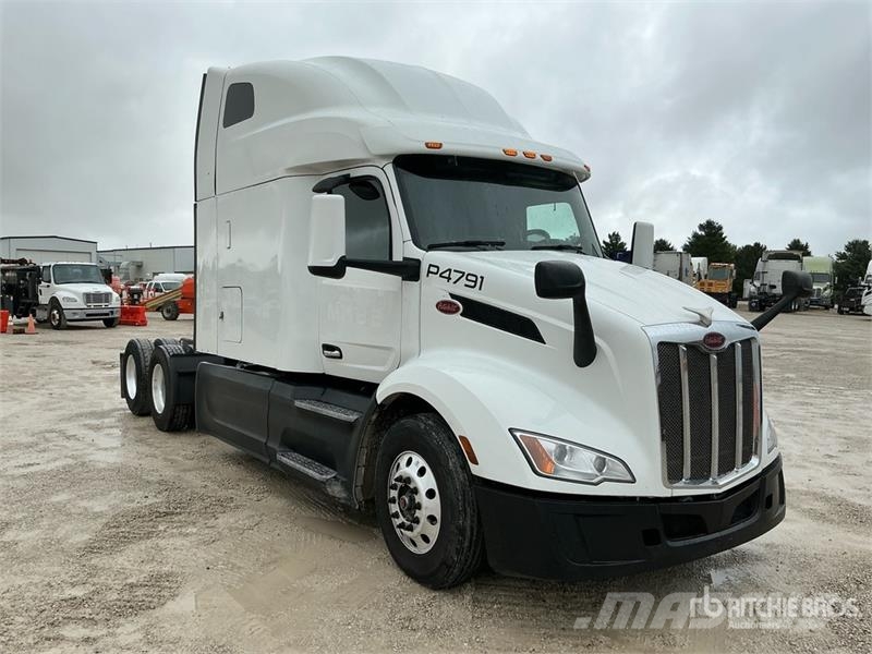 Peterbilt 579 Tractor Units