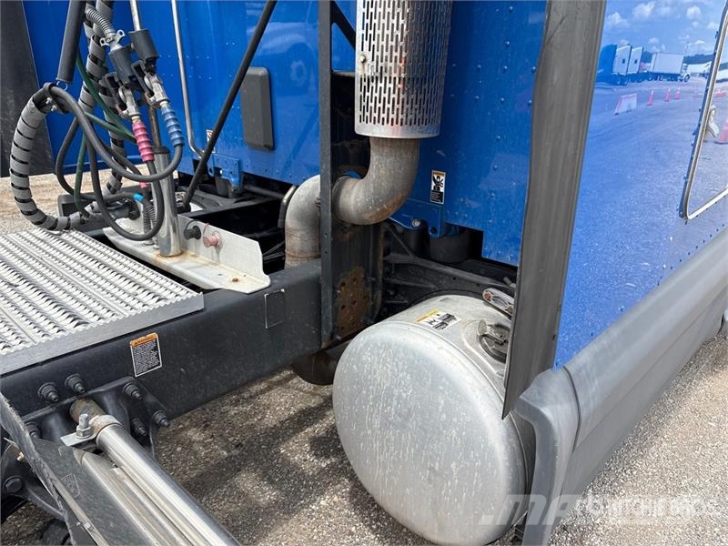 Peterbilt 579 وحدات الجر