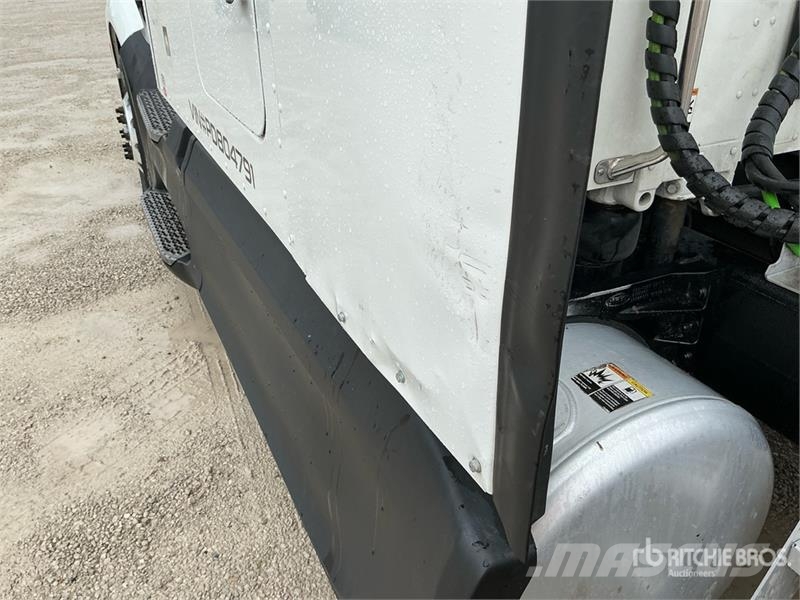 Peterbilt 579 Tractor Units
