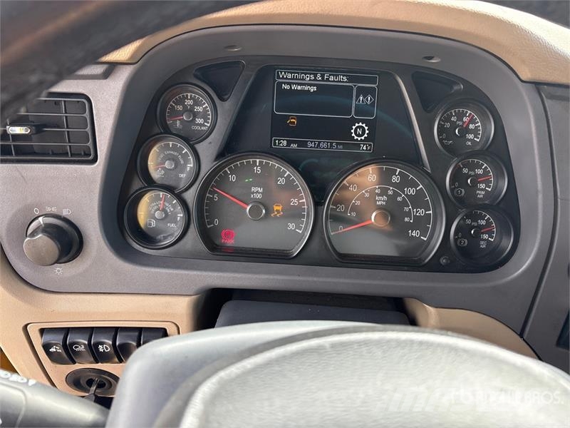 Peterbilt 579 وحدات الجر