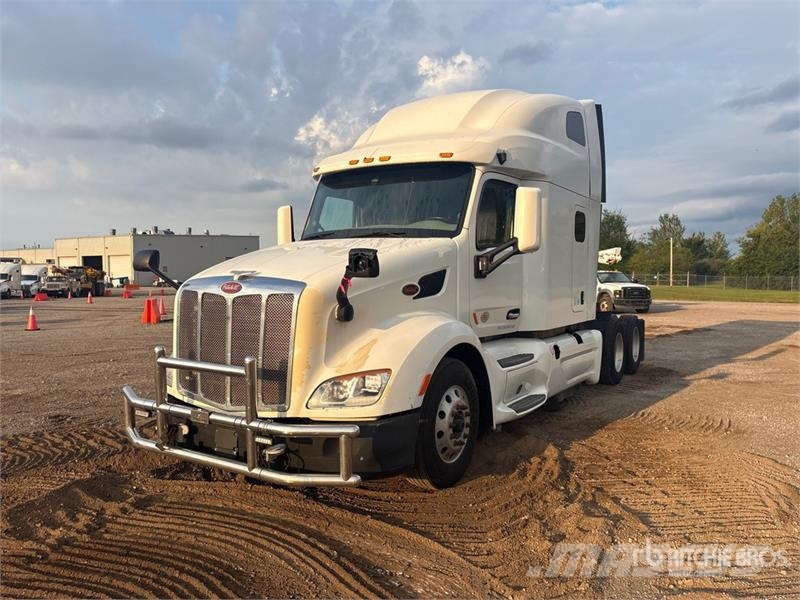 Peterbilt 579 Vilcēji