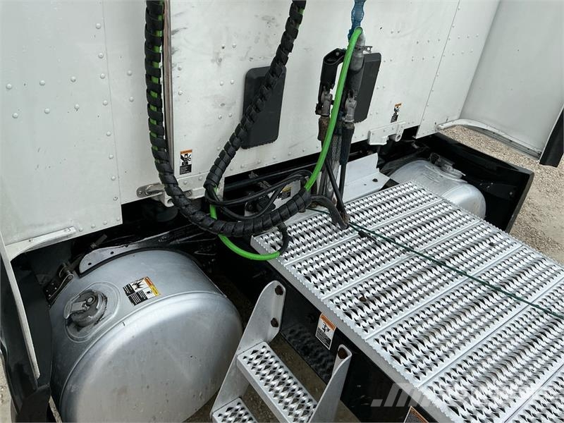 Peterbilt 579 Tractor Units