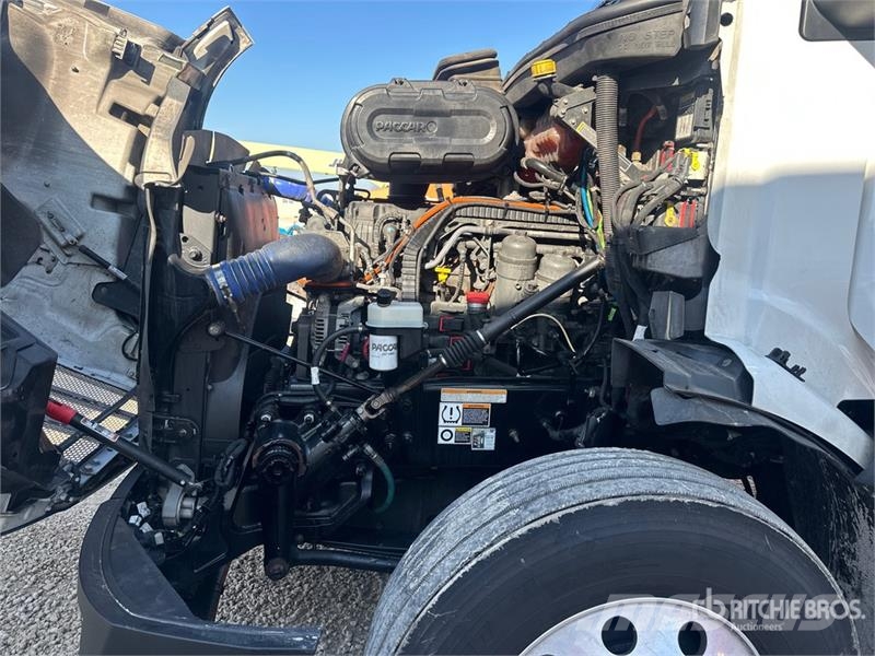 Peterbilt 579 Prime Movers