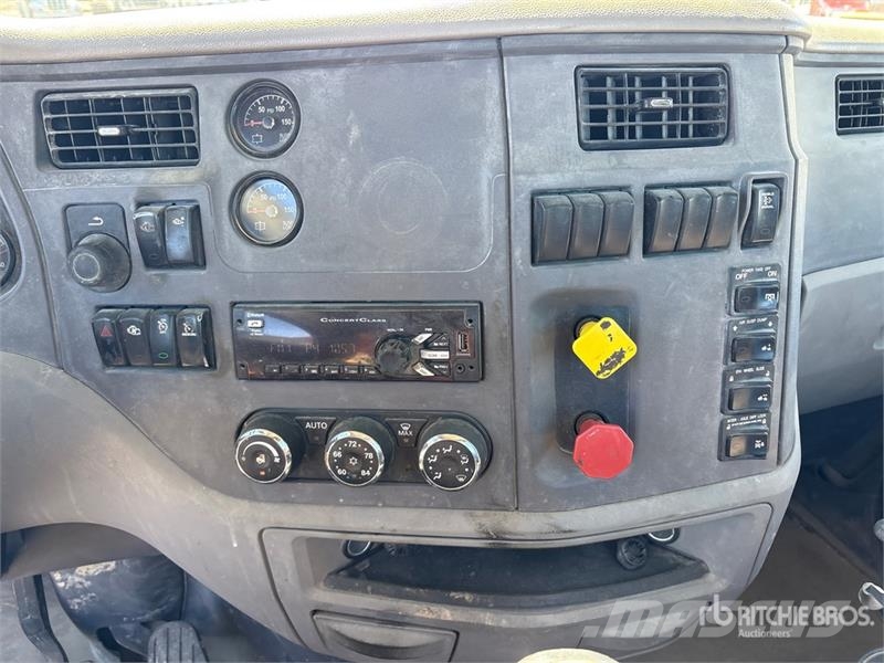 Peterbilt 579 Trekkers