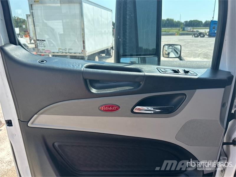 Peterbilt 579 Vetopöytäautot
