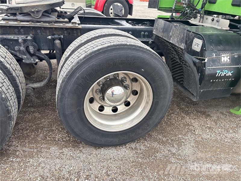 Peterbilt 579 وحدات الجر