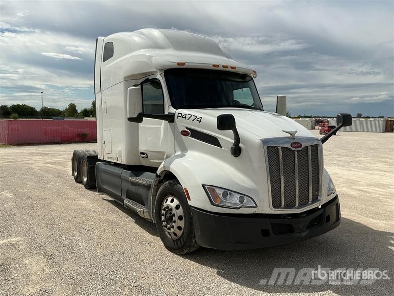 Peterbilt 579 Truck Tractor Units