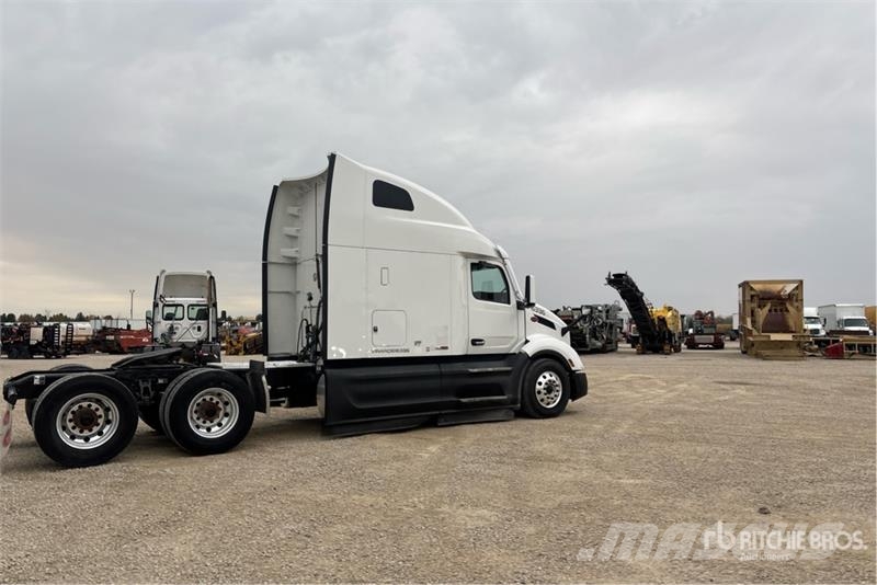 Peterbilt 579 Tractor Units