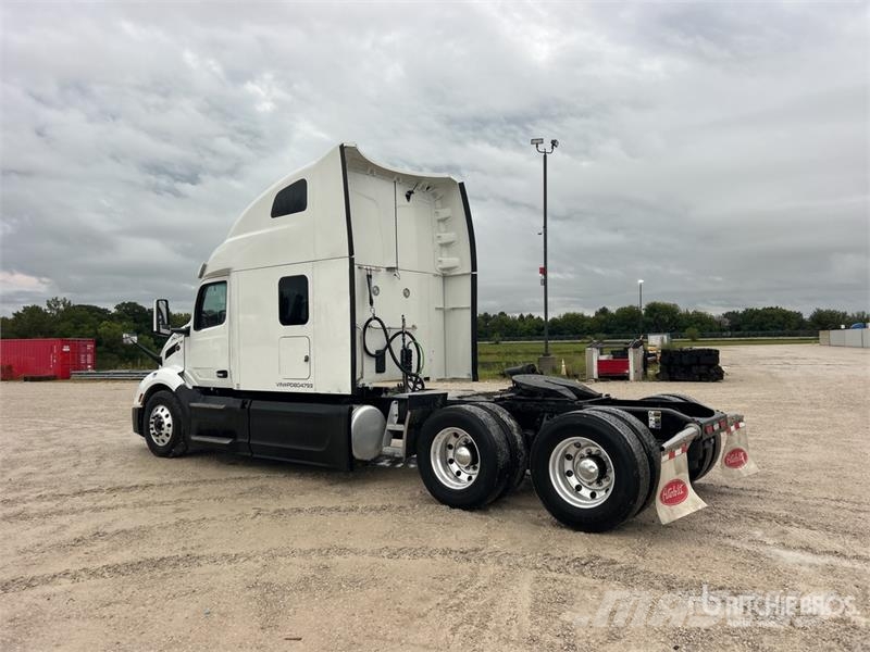 Peterbilt 579 Vilcēji