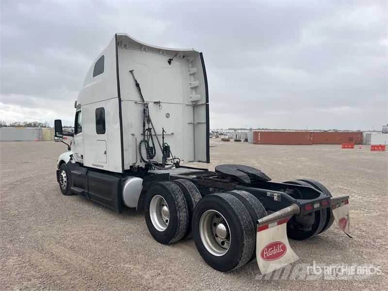 Peterbilt 579 وحدات الجر