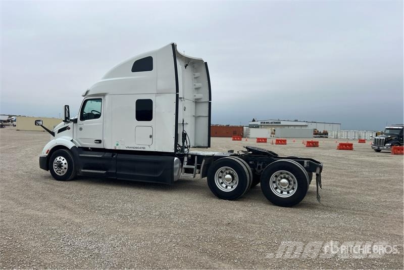 Peterbilt 579 وحدات الجر