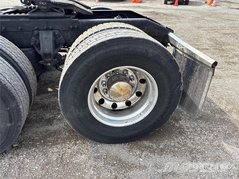 Peterbilt 579 وحدات الجر