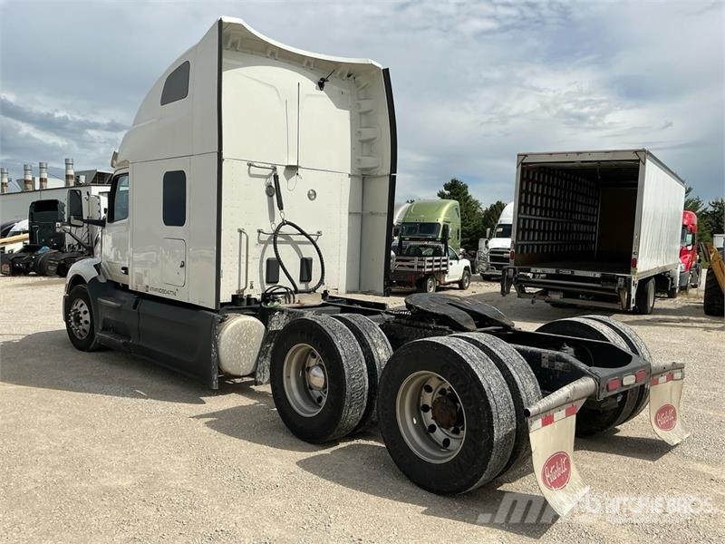 Peterbilt 579 Truck Tractor Units