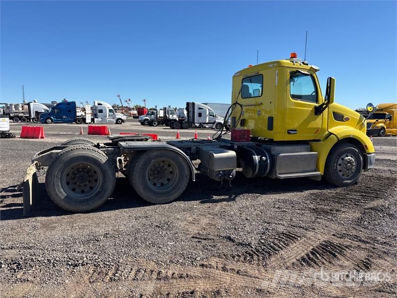 Peterbilt 579 Trekkers