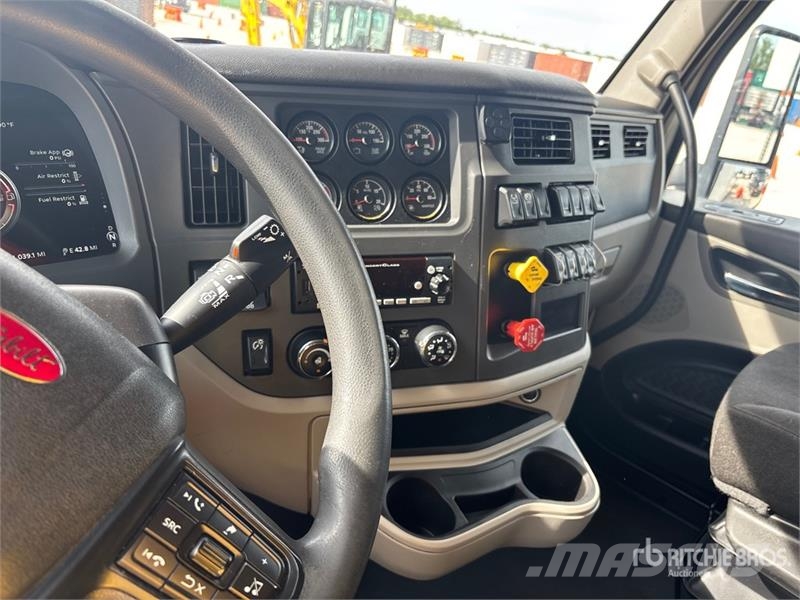 Peterbilt 579 Vetopöytäautot