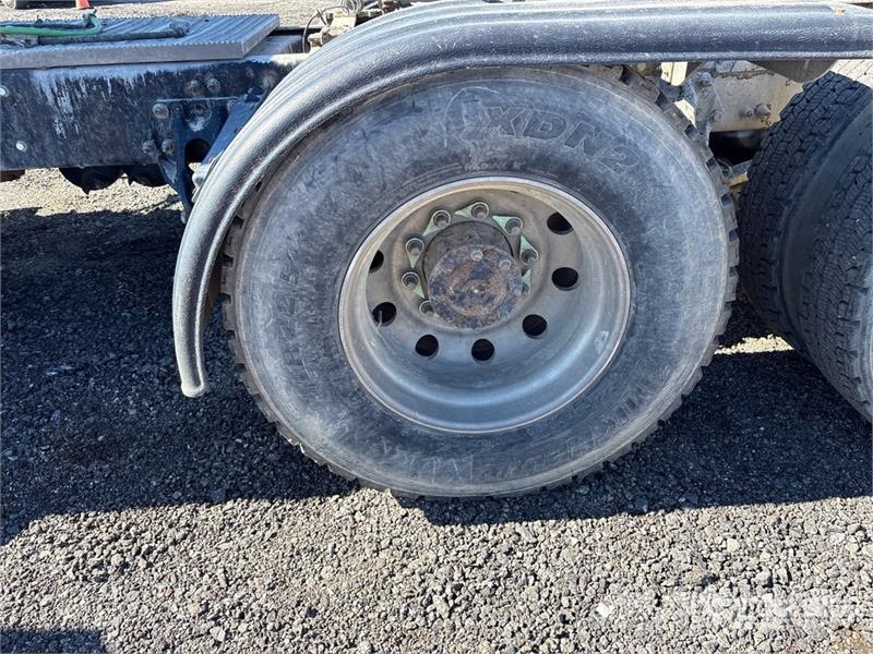 Peterbilt 579 Trekkers