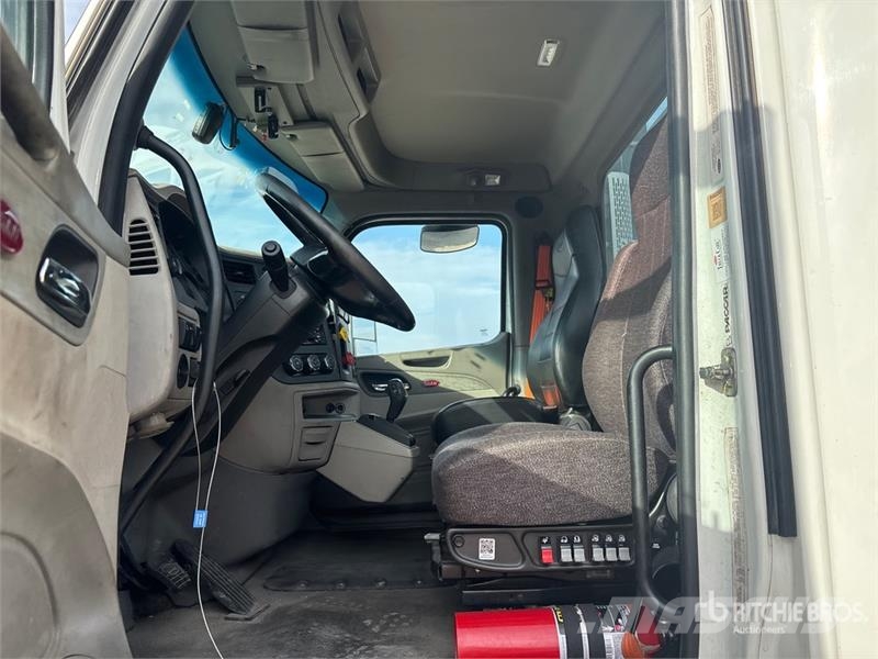 Peterbilt 579 4x2 S/A Day Cab Truck Tractor Sattelzugmaschinen