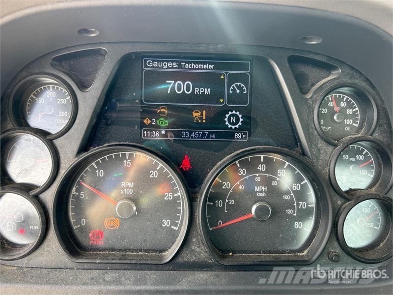 Peterbilt 579 4x2 S/A Day Cab Truck Tractor وحدات الجر