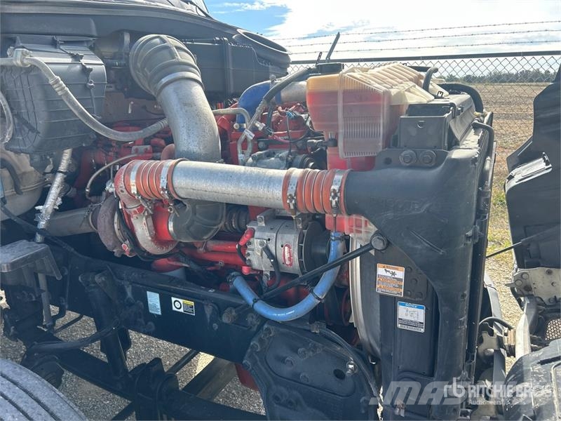 Peterbilt 579 4x2 S/A Day Cab Truck Tractor Traktorske jedinice