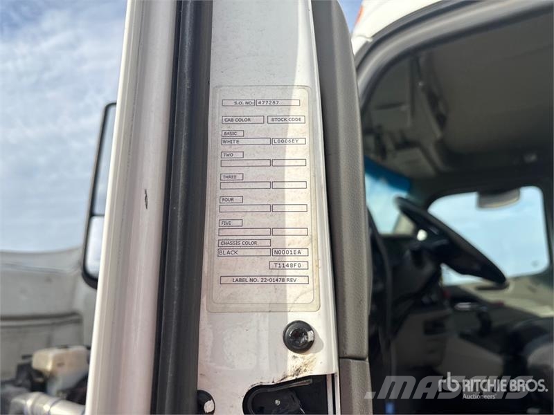 Peterbilt 579 4x2 S/A Day Cab Truck Tractor Sattelzugmaschinen