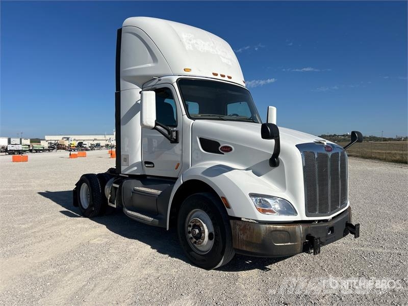 Peterbilt 579 4x2 S/A Day Cab Truck Tractor Sattelzugmaschinen