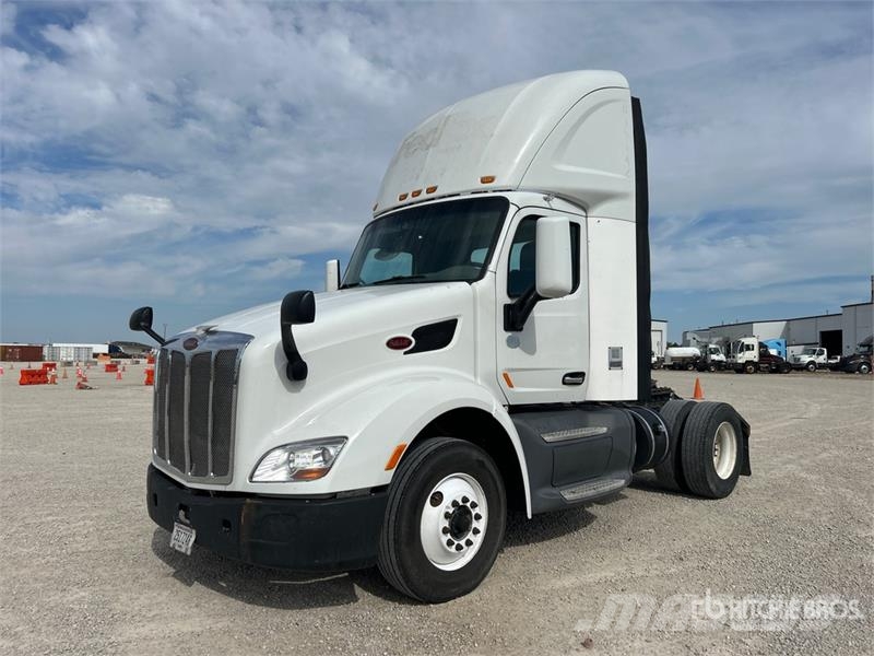 Peterbilt 579 4x2 S/A Day Cab Truck Tractor وحدات الجر