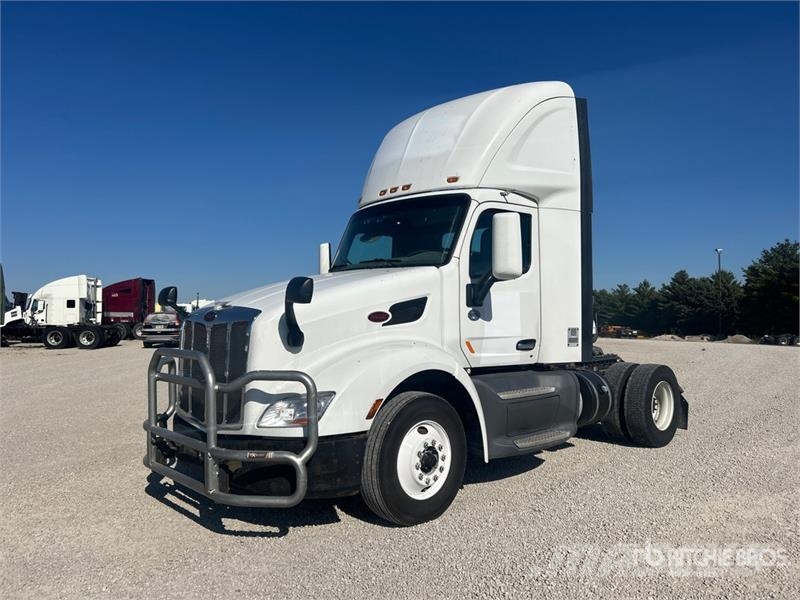Peterbilt 579 4x2 S/A Day Cab Truck Tractor Cabezas tractoras