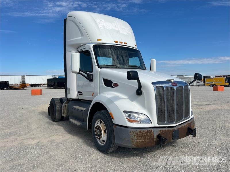 Peterbilt 579 4x2 S/A Day Cab Truck Tractor Traktorske jedinice