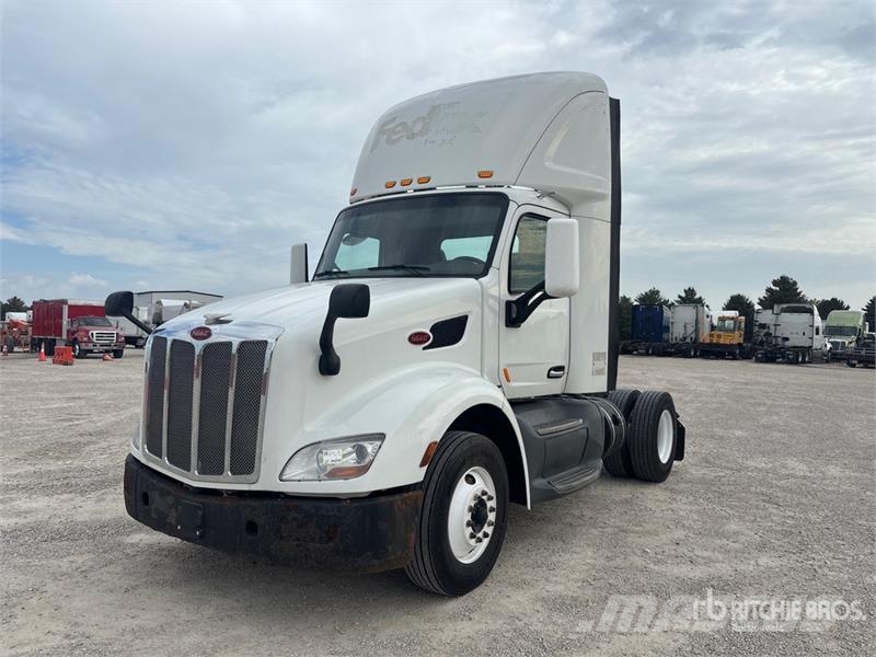 Peterbilt 579 4x2 S/A Day Cab Truck Tractor 中古トラクターヘッド | トレーラーヘッド