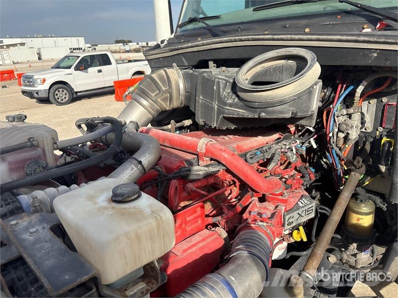 Peterbilt 579 4x2 S/A Day Cab Truck Tractor Sattelzugmaschinen