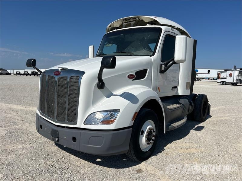 Peterbilt 579 4x2 S/A Day Cab Truck Tractor 牵引车