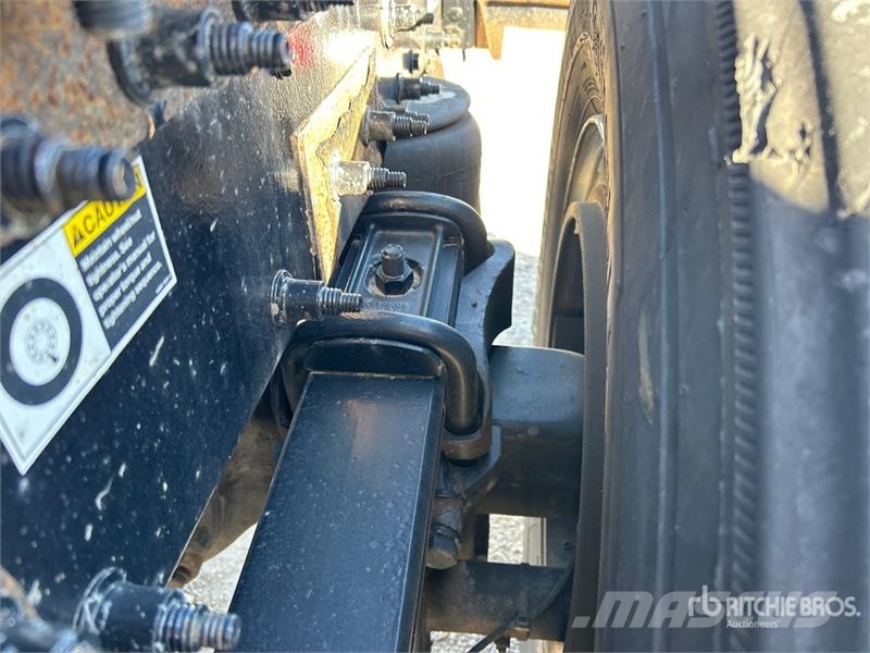 Peterbilt 579 4x2 S/A Day Cab Truck Tractor Motrici e Trattori Stradali