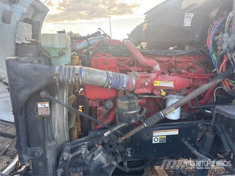 Peterbilt 579 4x2 S/A Day Cab Truck Tractor Sattelzugmaschinen
